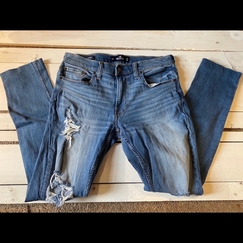 32x34 Hollister distressed jeans